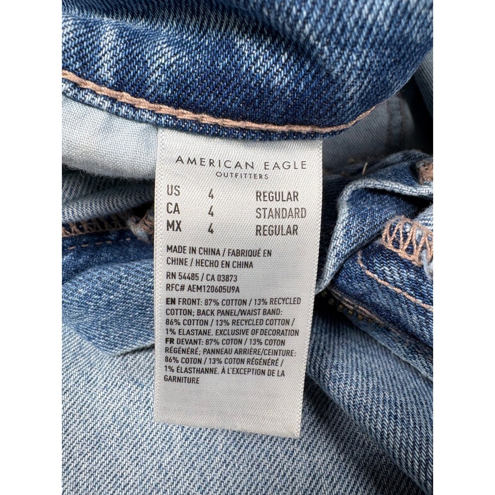 American Eagle Ex-Boyfriend Strigid Light Wash Relaxed Straight Jeans Womens 4R - Picture 7 of 16